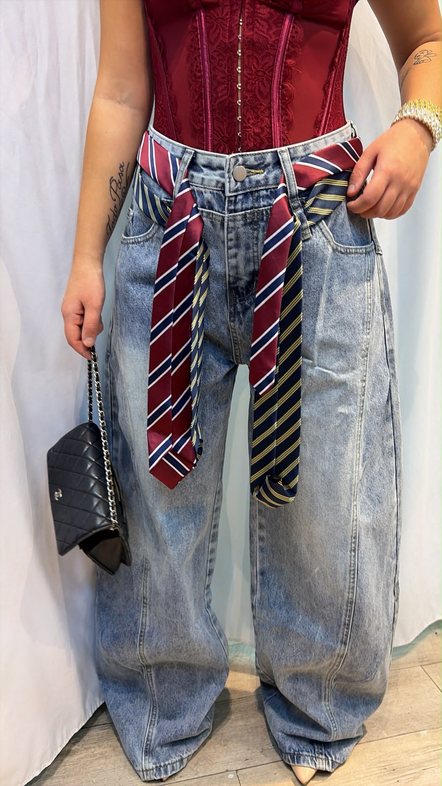 Jeans cravatta