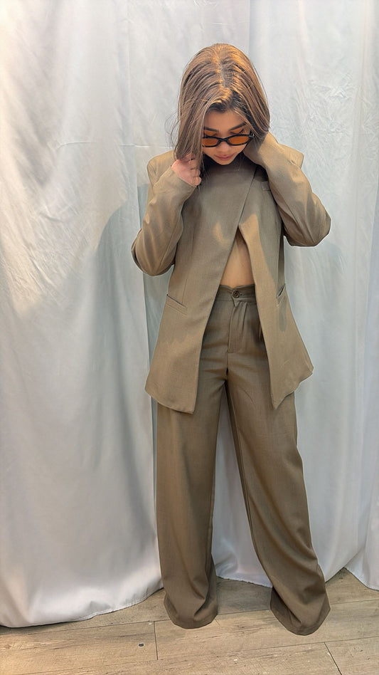 Tailleur asimmetrico